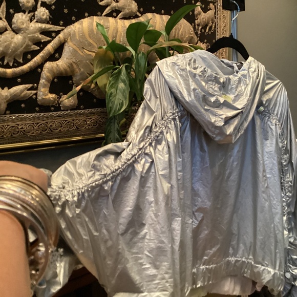 🤩❤️BNWT Zara recycle Capsule Program silver anorak. L. - Picture 2 of 6